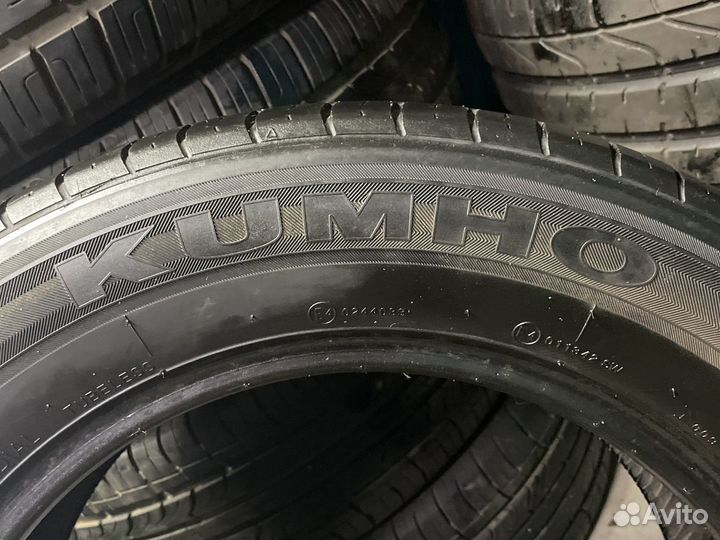 Kumho 722 215/60 R16