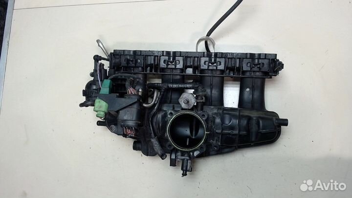 Коллектор впускной Volkswagen Tiguan, 2013