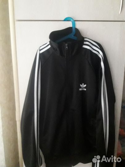 Спортивный костюм женский