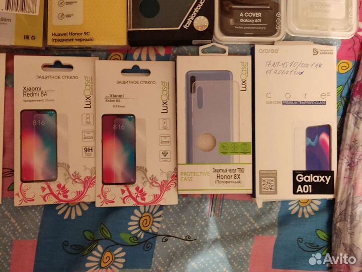 Защитное стекло, чехлы на телефон