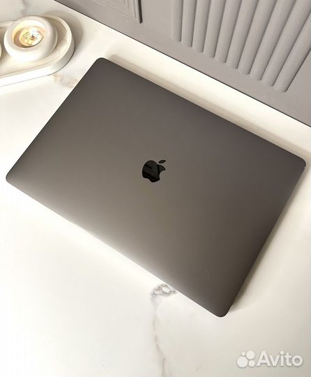 MacBook Pro 16 2020 32/512GB