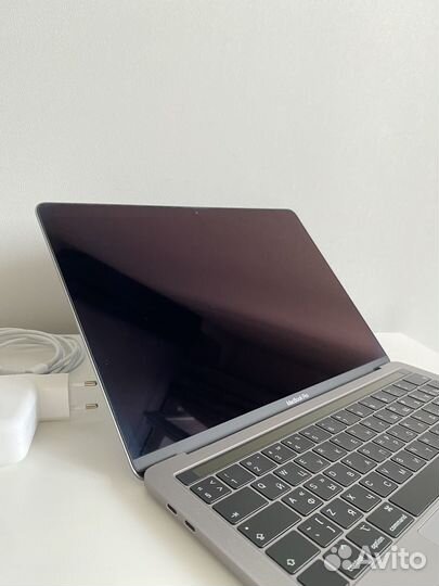 MacBook Pro 13 2019 Touch Bar