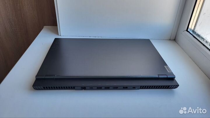 Игровой ноутбук Lenovo Legion 5i (15IMH05H)