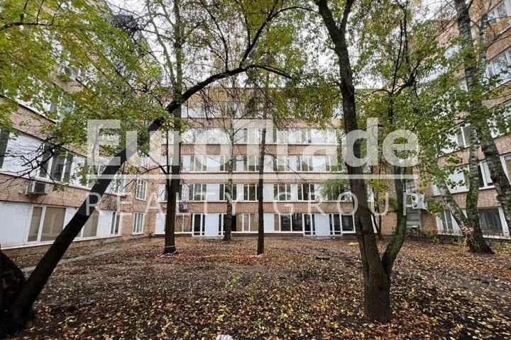 Продам торговое помещение, 269 м²