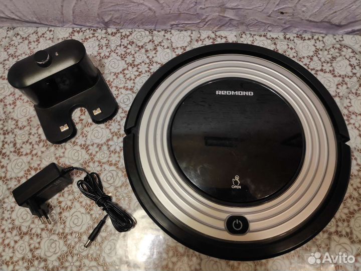 Робот-пылесос Redmond RV-R310