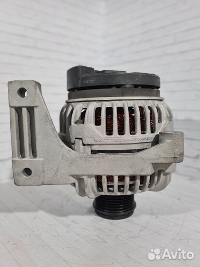 Генератор Volvo S40, 60, 80, XC 70, 90