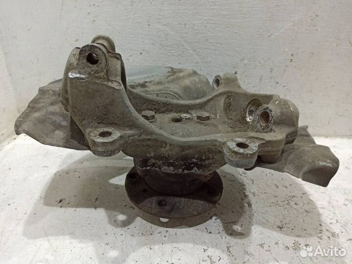 Кулак передний левый бмв