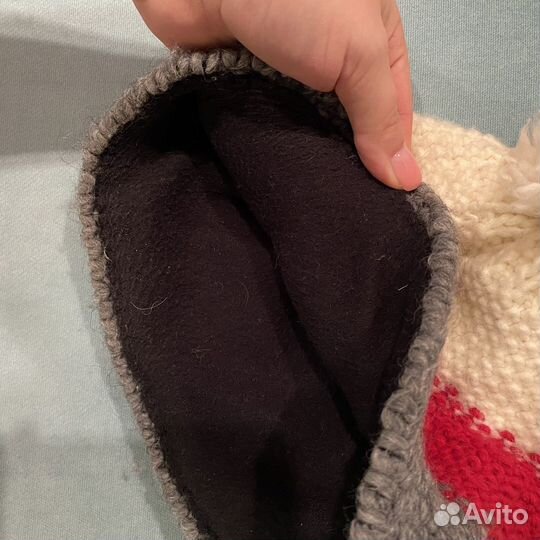 Зимняя шапка с помпоном