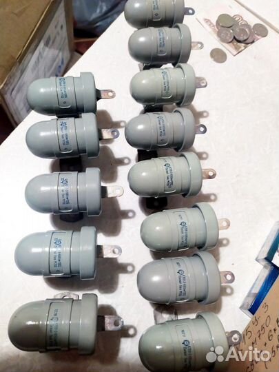 Конденсаторы К15у-3 6кв 680пф 15квар. Новые с хран