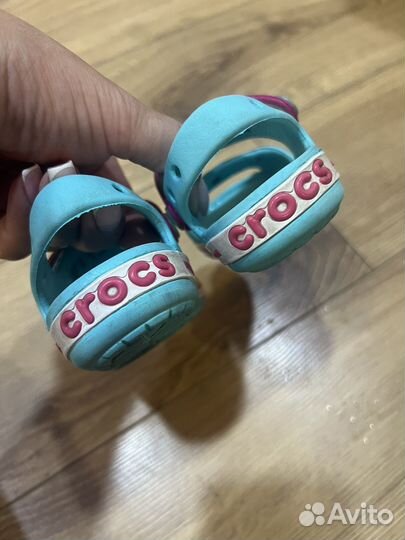 Сандалии crocs c6