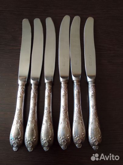 Набор столовых приборов мельхиор