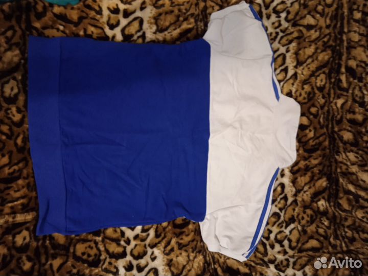 Спортивная женская футболка adidas