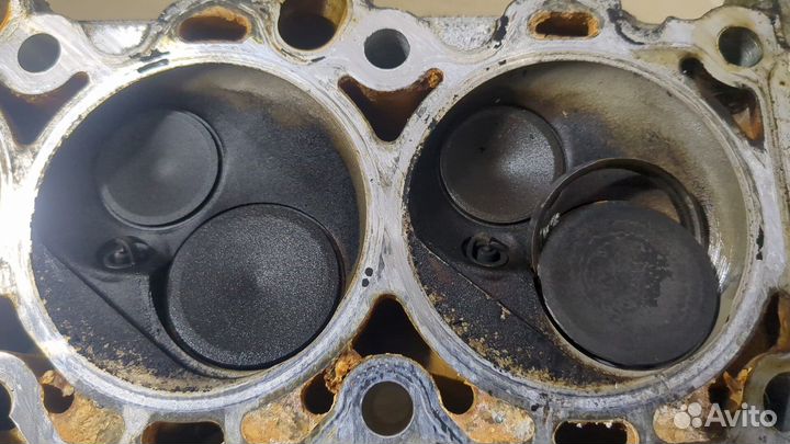 Головка блока (ГБЦ) Jeep Grand Cherokee, 2001