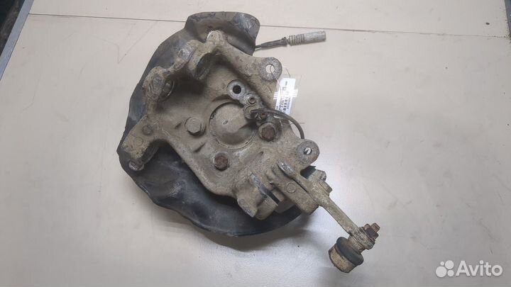 Ступица (кулак, цапфа) левая передняя BMW 5 E39