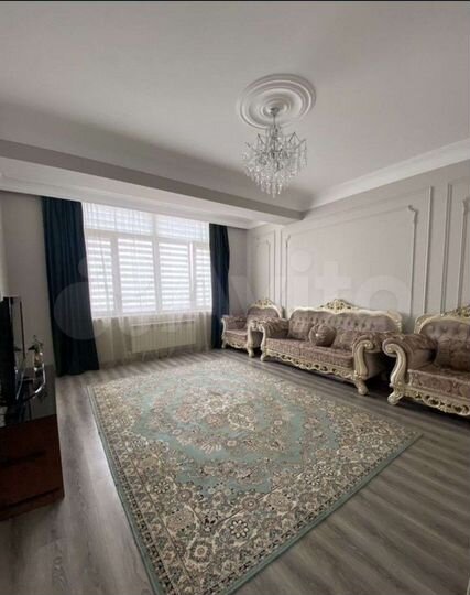 2-к. квартира, 73 м², 4/13 эт.