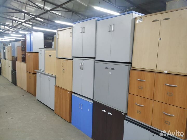 Тумба под оргтехнику