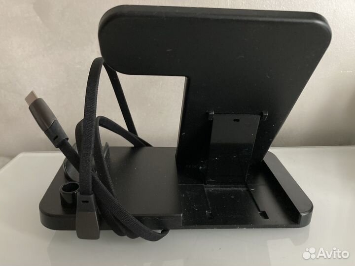 Док-станция 4 в 1 для iPhone