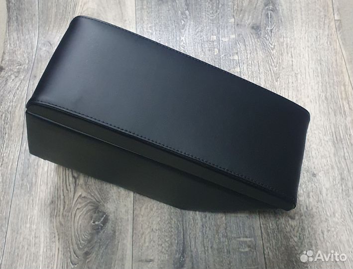 Подлокотник для VW Polo с 2020 г.в