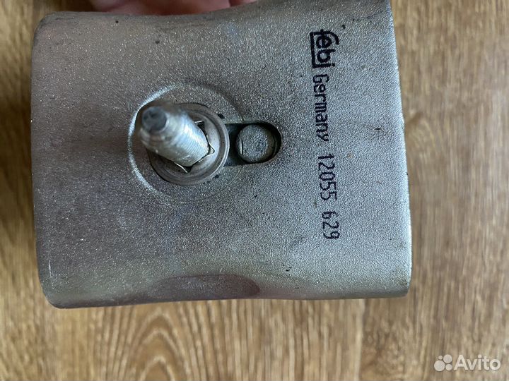 Подушка двигателя правая