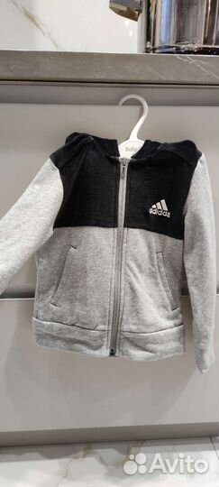 Кофта adidas с капюшоном