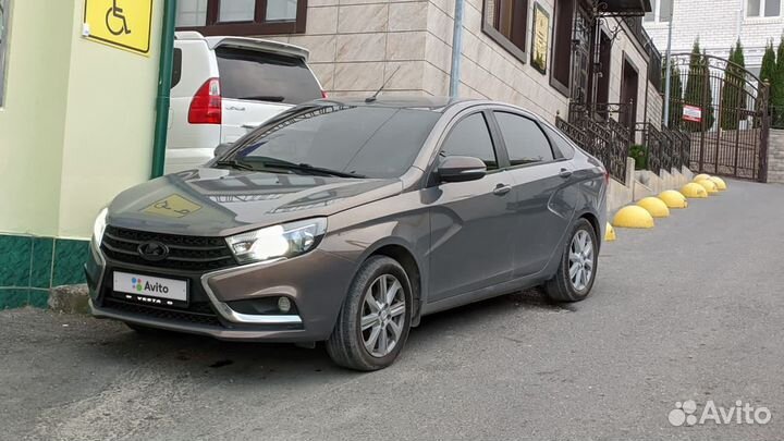 LADA Vesta 1.6 МТ, 2017, 180 000 км