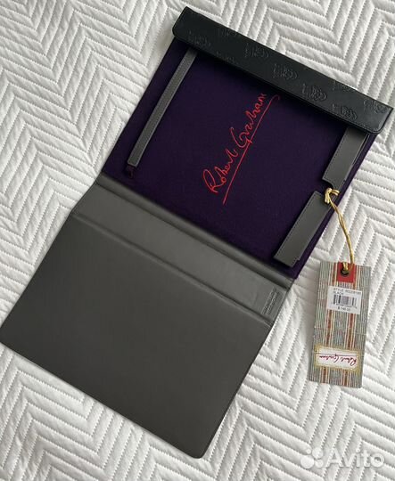 Новый чехол iPad дизайнерский Robert Graham
