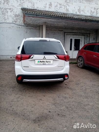 Mitsubishi Outlander 2.0 CVT, 2016, 126 000 км