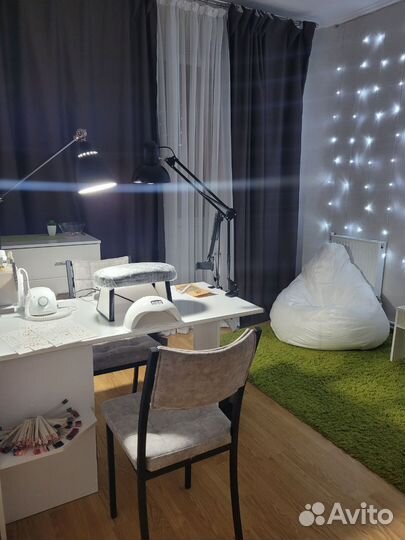 Оборудование для кабинета маникюра