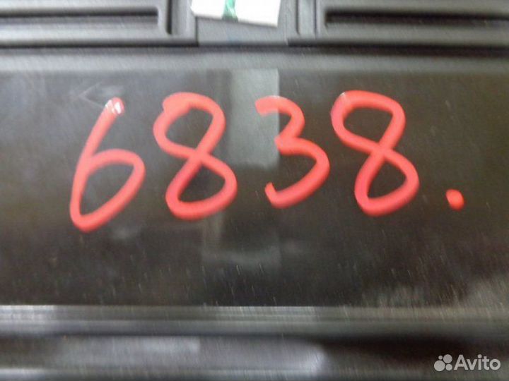 Кронштейн Volkswagen Touareg 7L6 BAR