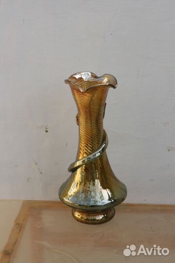 Ваза стеклянная настольная с люстром