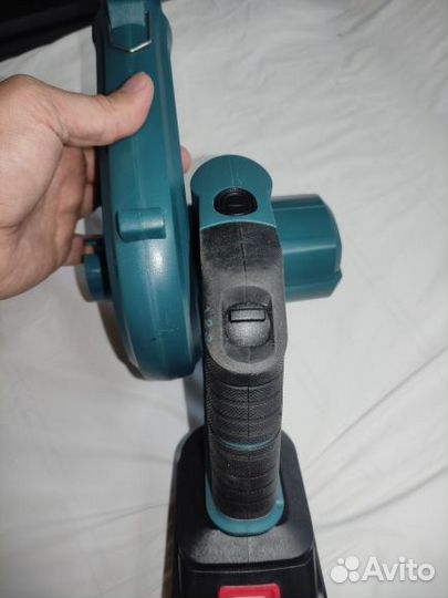 Ветродуй -пылесос на аккумуляторе