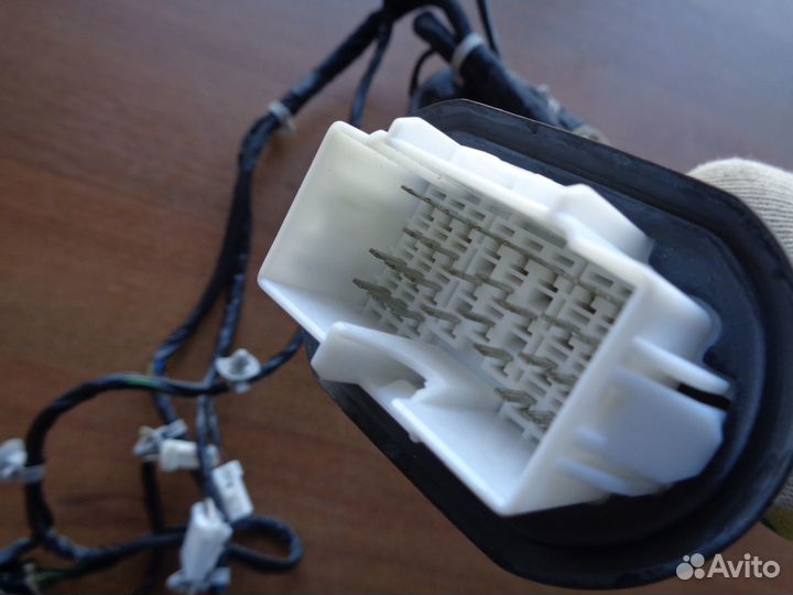 Жгут проводов передней левой двери SsangYong Kyron