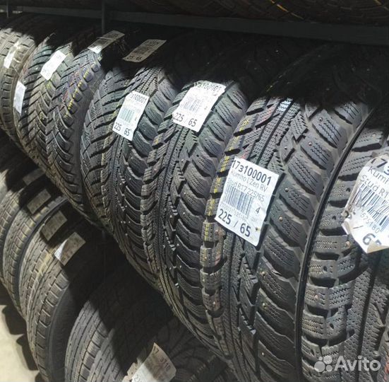 Marshal WinterCraft Ice WI31 215/60 R16 95M