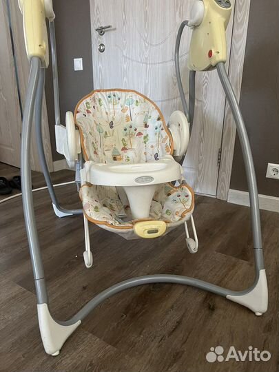 Электронные качели graco