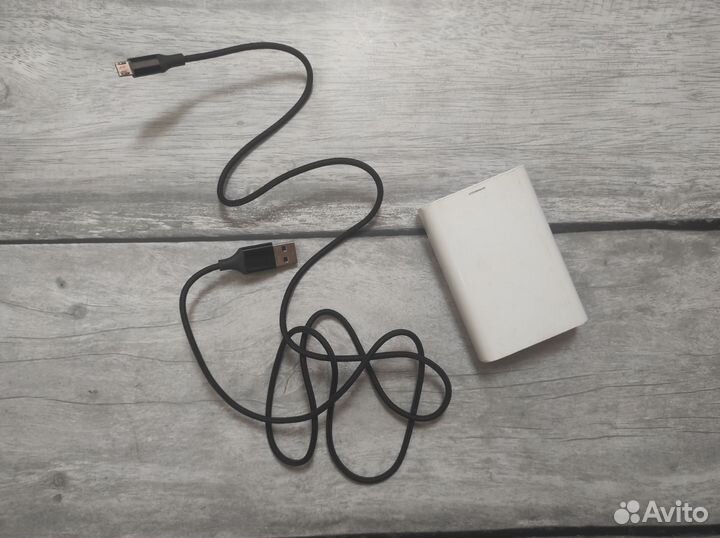 Пауэрбанк iconBit, рабочий, кабель type A