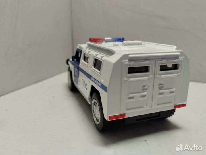 Модель автомобиля газ Тигр