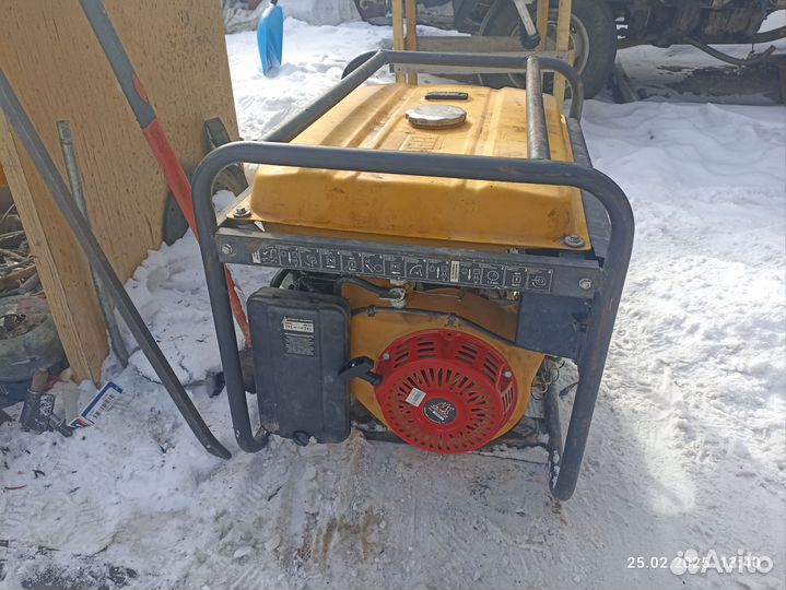 Бензогенератор