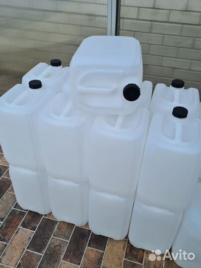 Канистра пластиковая 20 литров