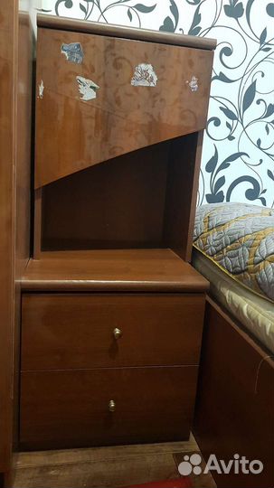 Тумбочка прикроватная бу
