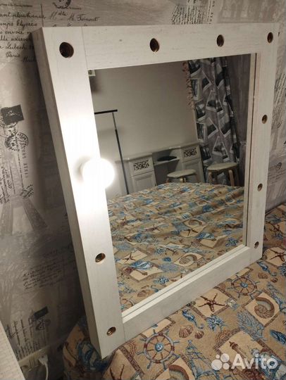 Зеркало макияжное с подсветкой 70*80см