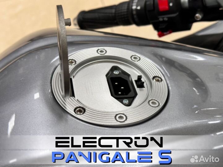 Электромотоцикл Panigale S