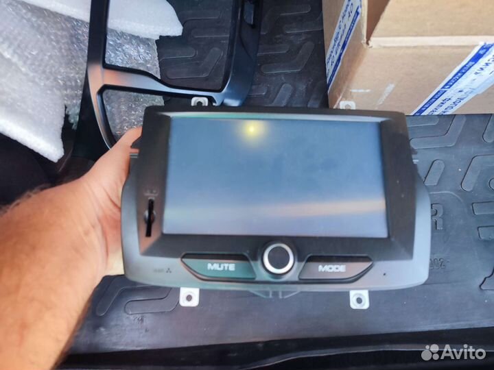 Штатная магнитола LADA Vesta