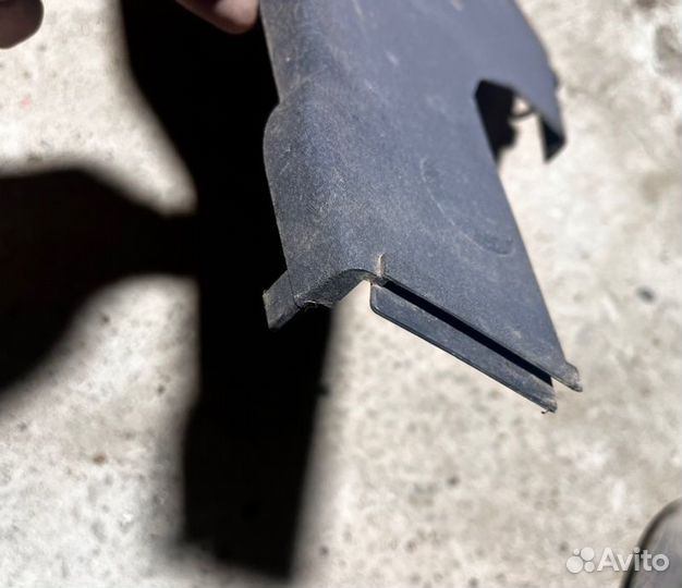 Кожух грм Audi A6 C5/4B 2.4BDV 2001