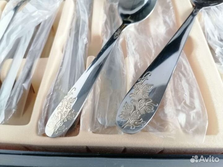 Набор столовых приборов 24шт подарочный новый