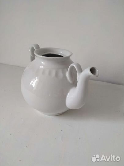 Фарфоровый чайник белый, 3 л