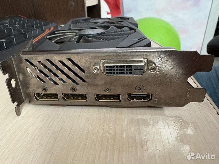 Radeon gigabyte aorus rx580 4gb