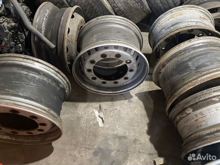 Продаю диски