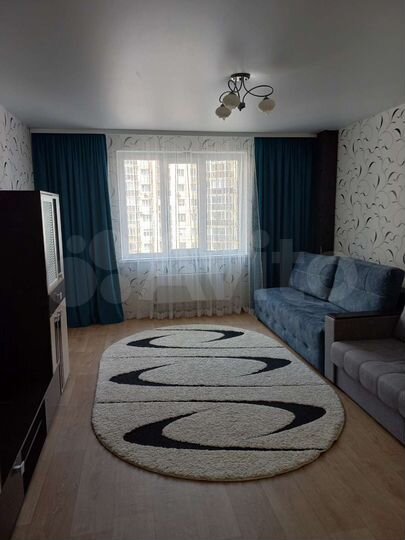 2-к. квартира, 72 м², 10/17 эт.