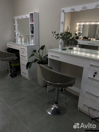 Аренда места для визажиста, бровиста, волосы