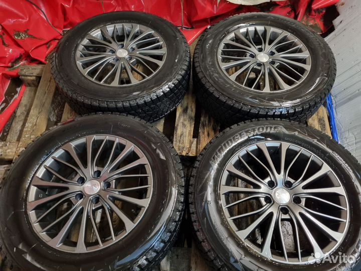 Комплект литых дисков X'trike